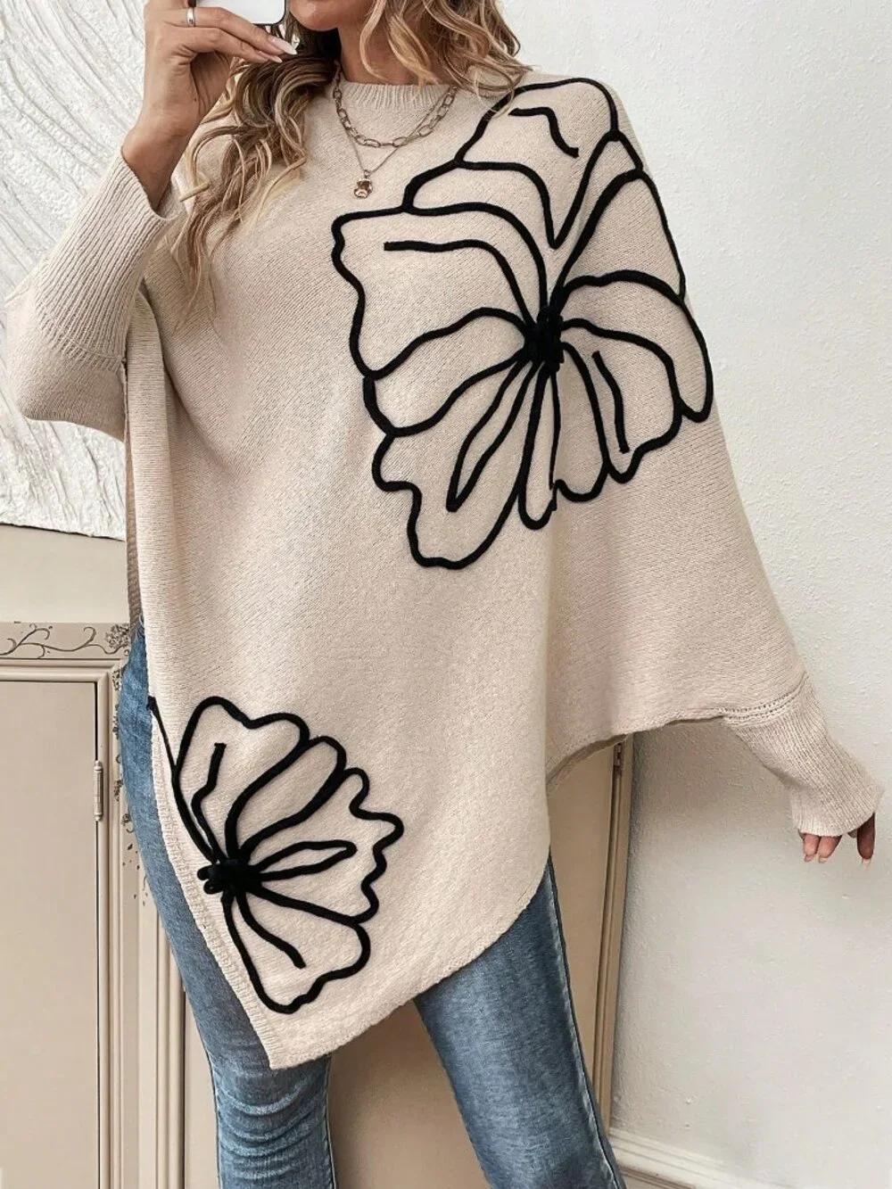 Apricot Casual Women's Floral Pattern Batwing Sleeve Asymmetrical Hem Sweater